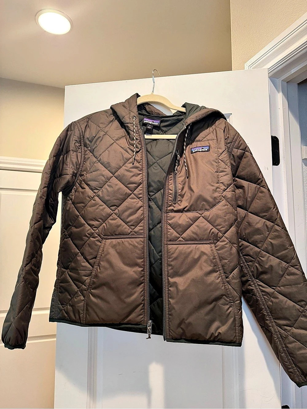Patagonia Diamond Quilted Bomber Hoody green Size Large